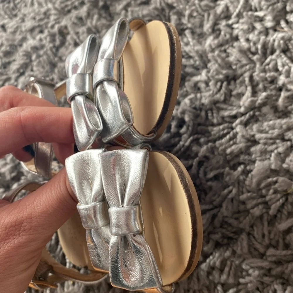 Janie and Jack Baby Girl Silver Bow Sandal Size 3